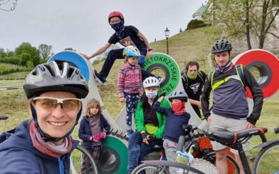 Bon turystyczny na Wyprawy RoweLove – weź rodzinę na rower!