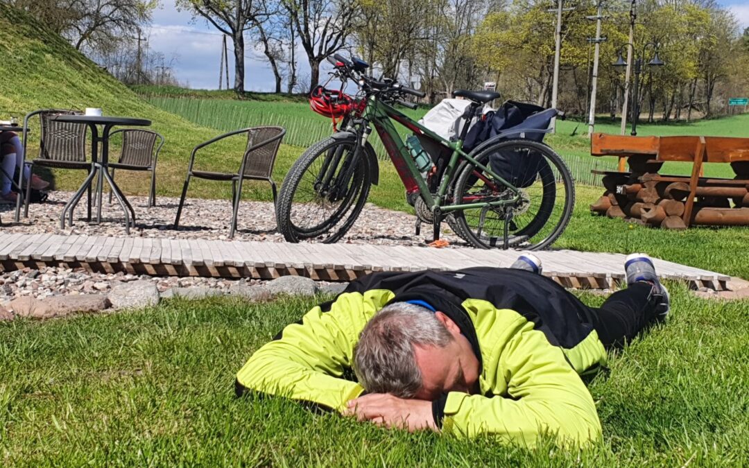 Wakacje, znów będą wakacje! Na pewno mam rację, rowery będą znów!